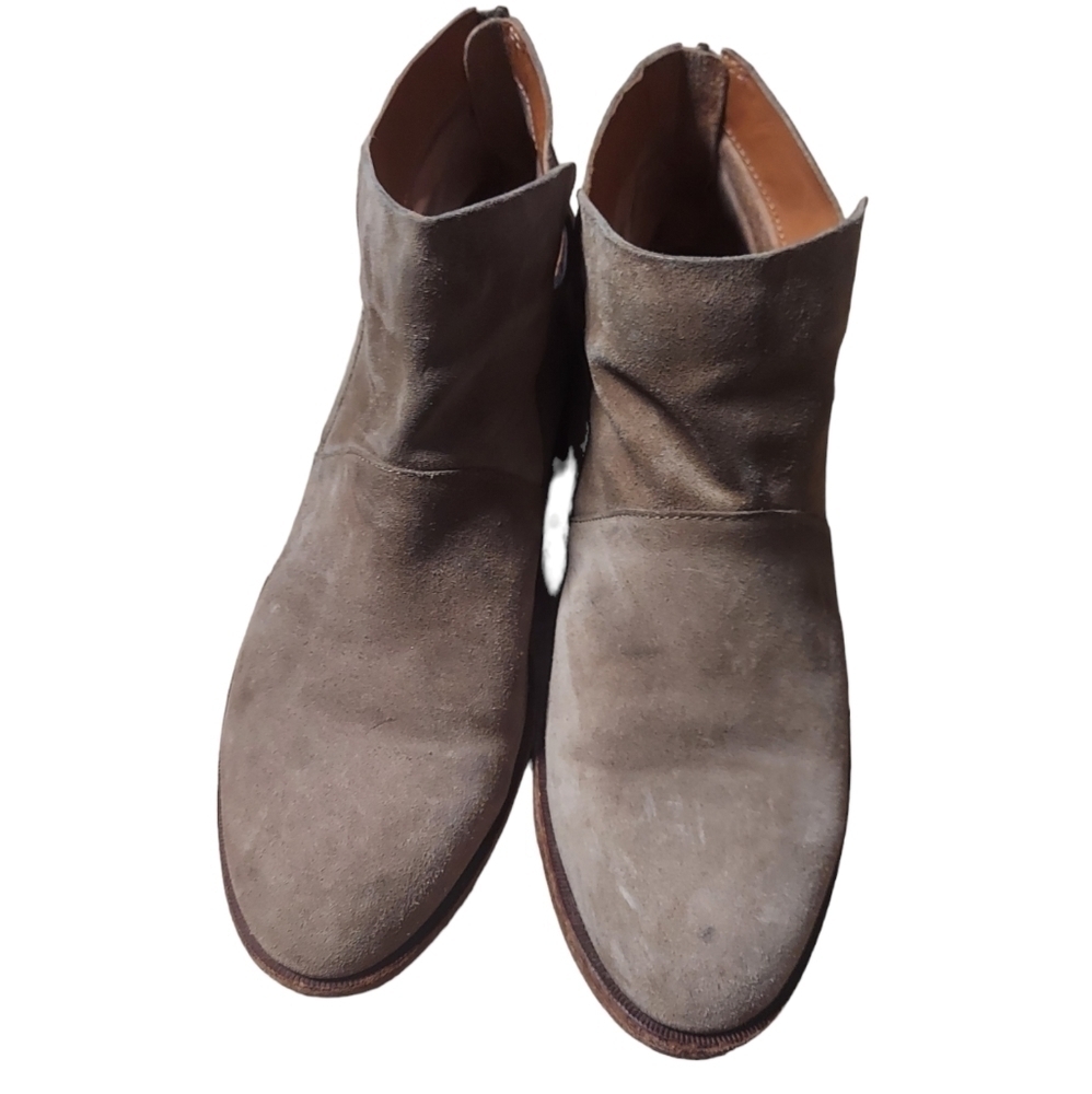 10 Kork-Ease tan suede‎ booties